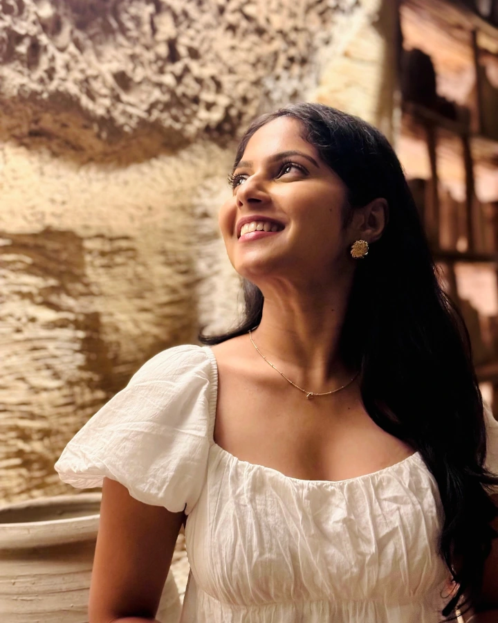 Vijaya Babar's Hot Cleavage