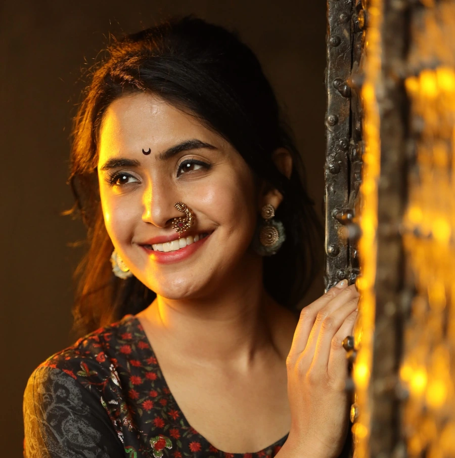 Anushka Sarkate Celebrating Diwali