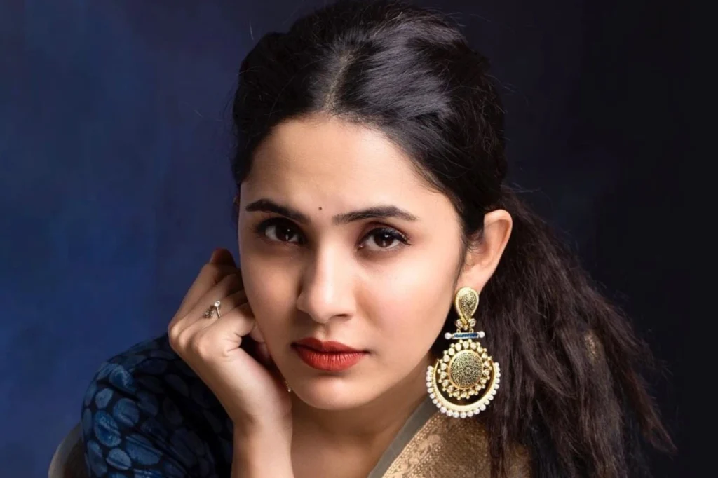 Anushka Sarkate Cute Image