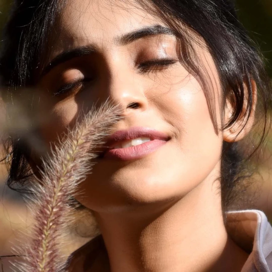 Anushka Sarkate Facebook