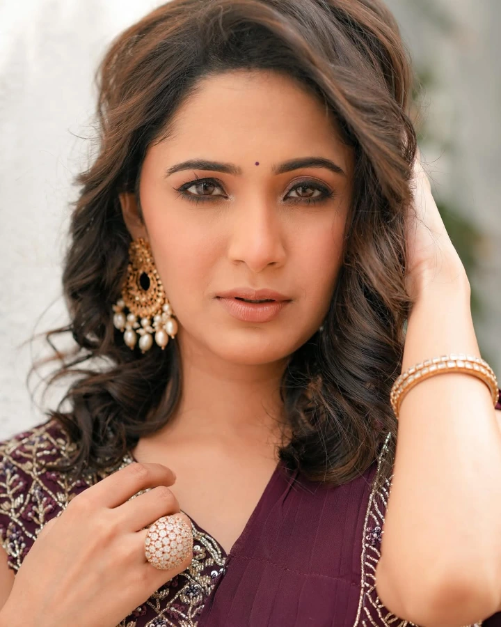 Anushka Sarkate Family