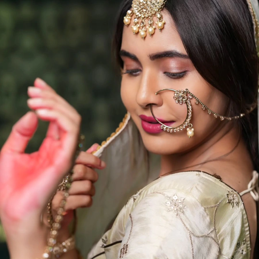 Anushka Sarkate Marriage