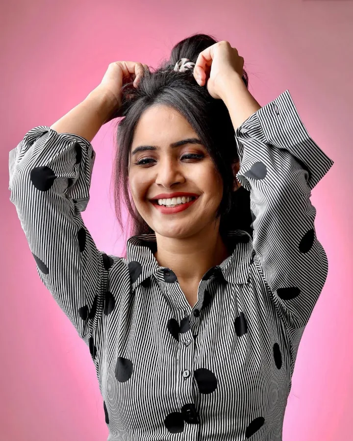 Anushka Sarkate has Beautiful looks & Innocent Smile which makes her different from others