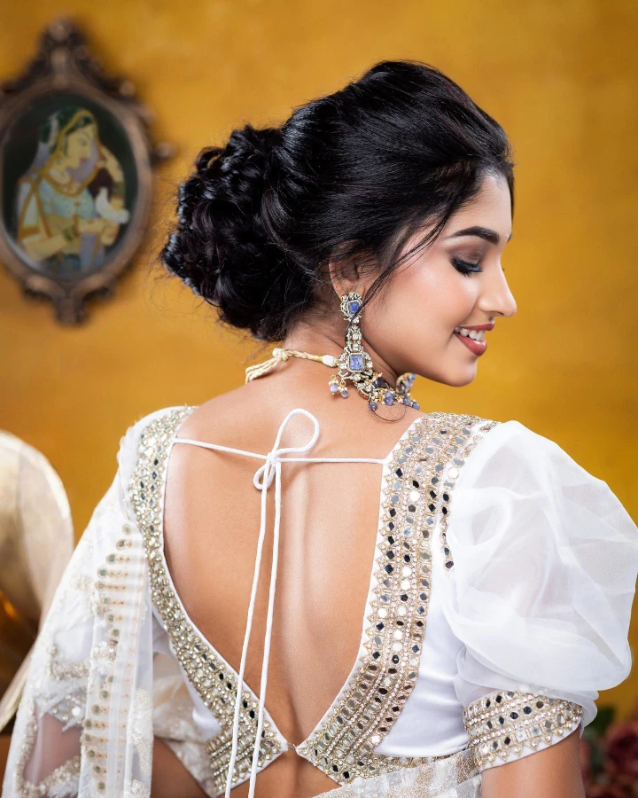 Rachana Inder's beautiful back
