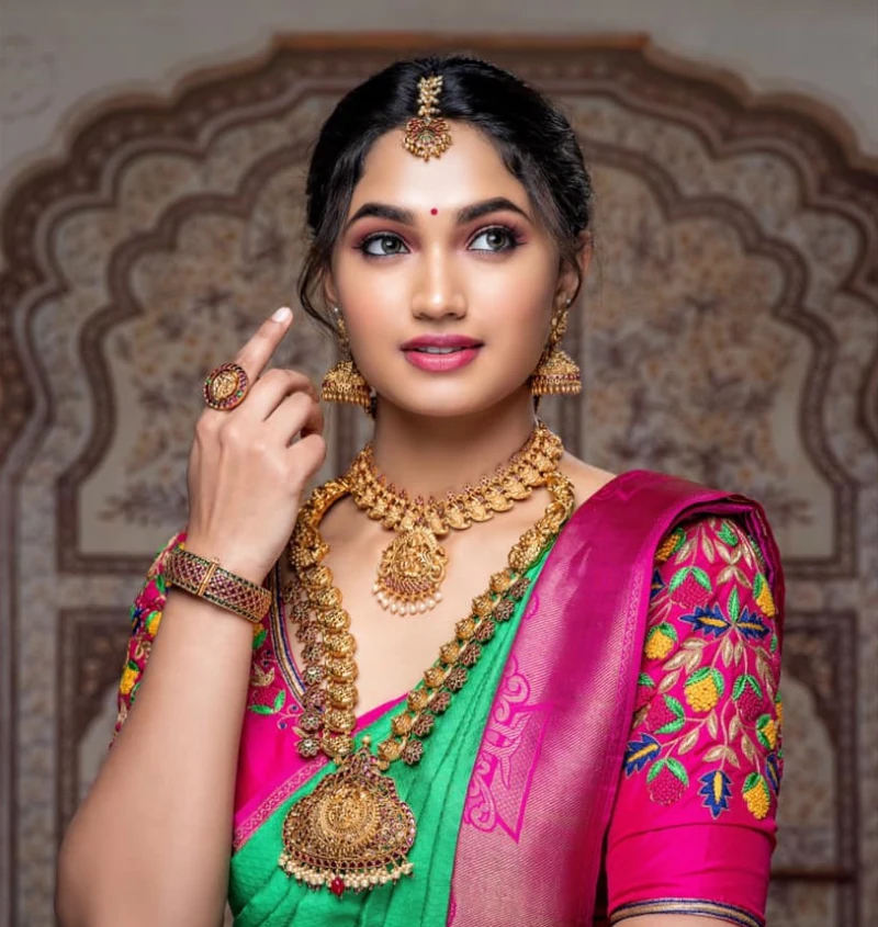 Reeshma Nanaiah is also very fond of imitation jewellery and shoes