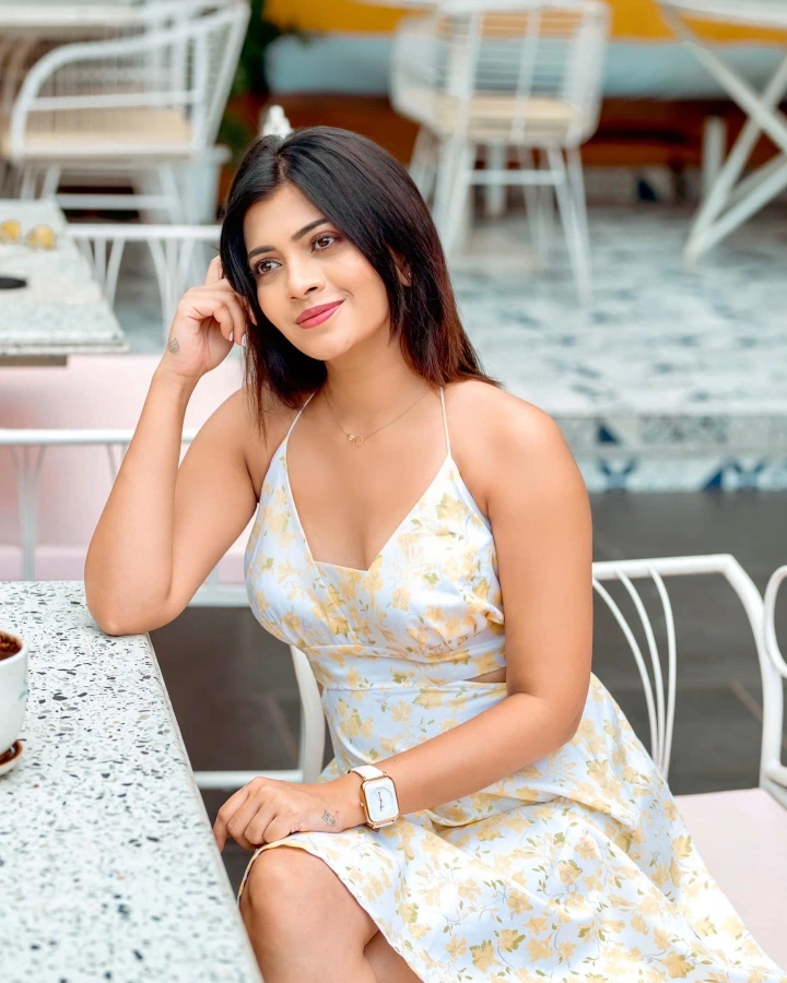 Ruchira Jadhav Net Worth