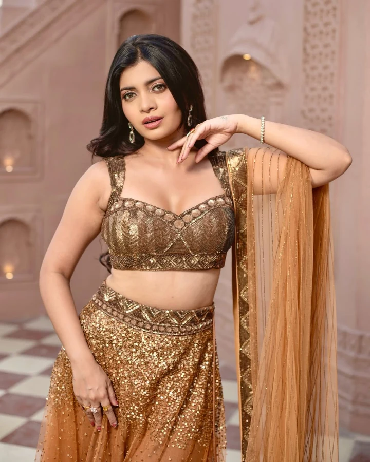 Ruchira Jadhav Web Stories