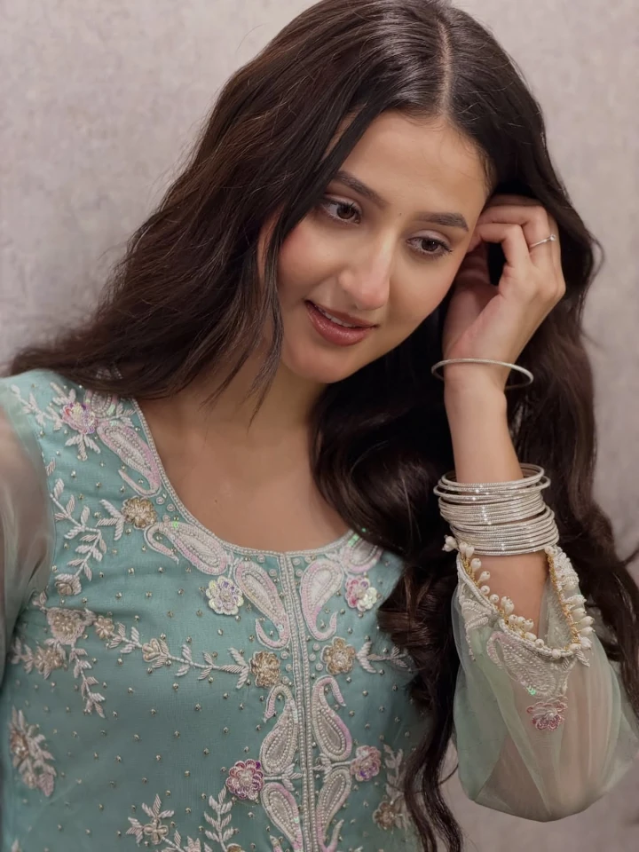 Samridhi Puri in ROOH