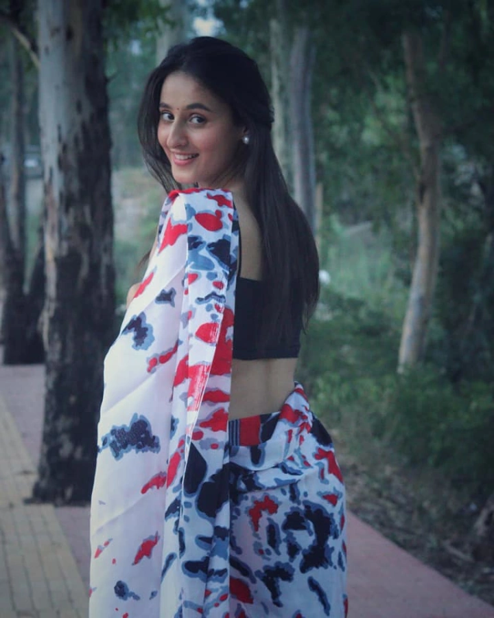 Samridhi Puri in an Extremely Lovely Saree