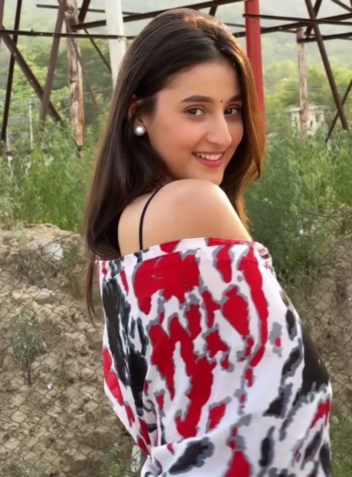 Samridhi Puri's Beautiful Backless Dress