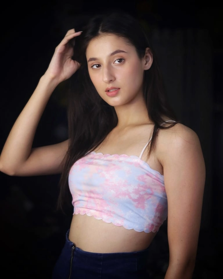 Samridhi Puri's Latest Beautiful Backless Image