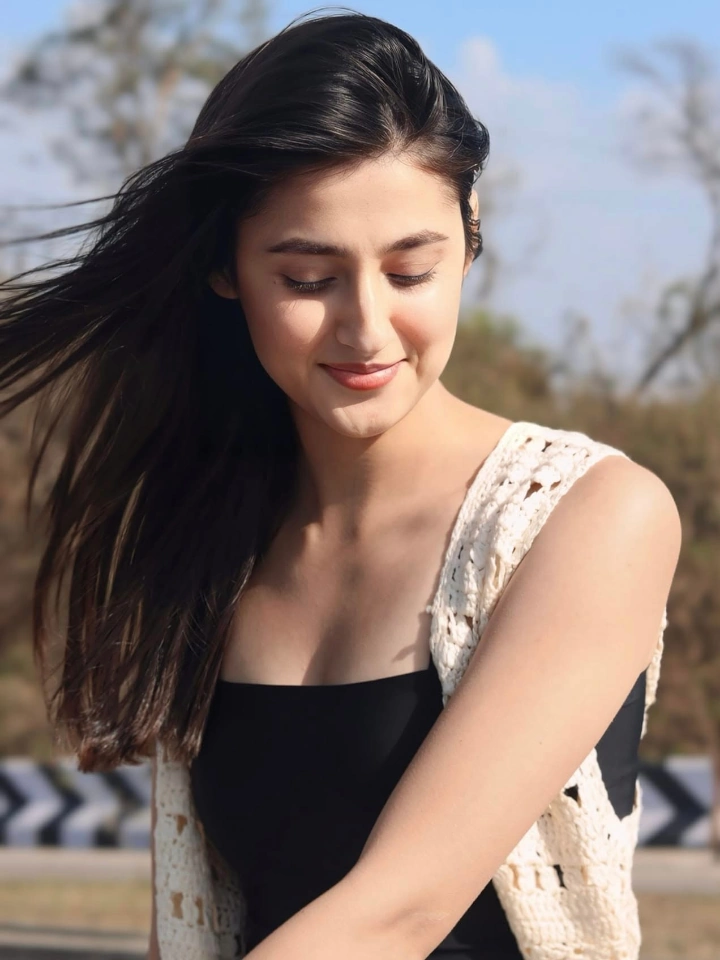 Samridhi Puri's low-cut Garment