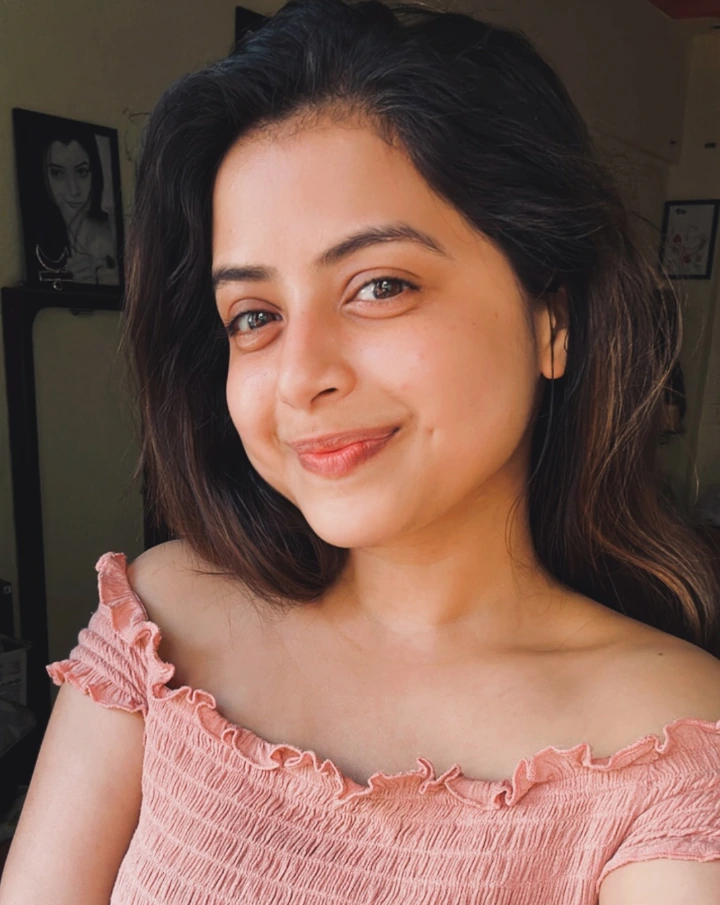 Tanvi Mundle in Colorphool