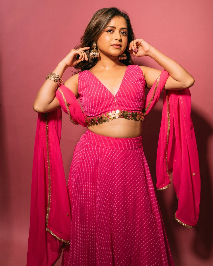 Tanvi Mundle's Hot Looks in Indian Attire