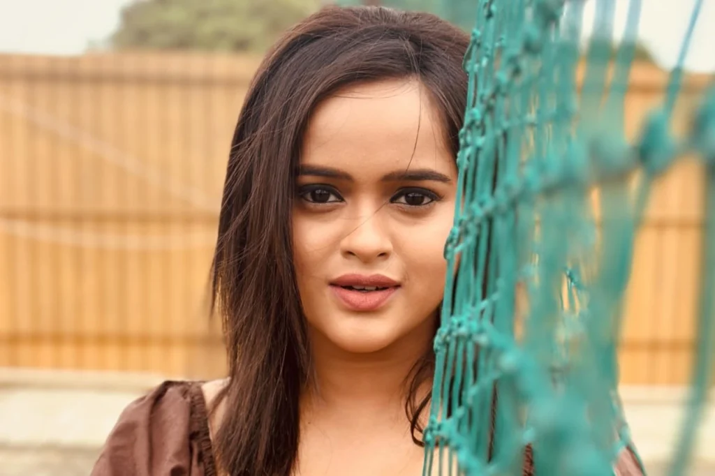 Chinmayee Salvi Biography