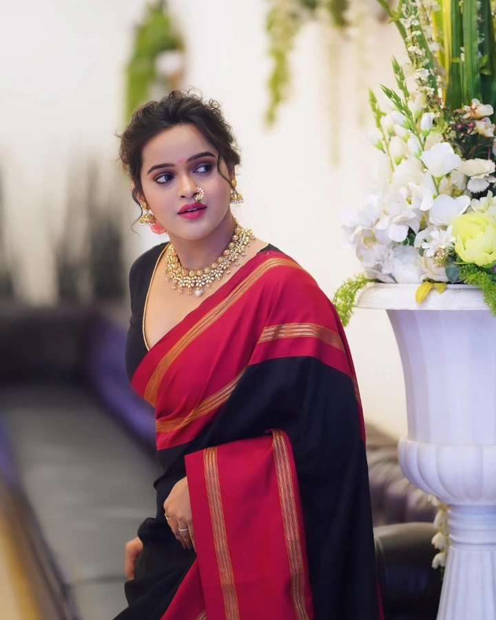 Chinmayee Salvi is not married yet