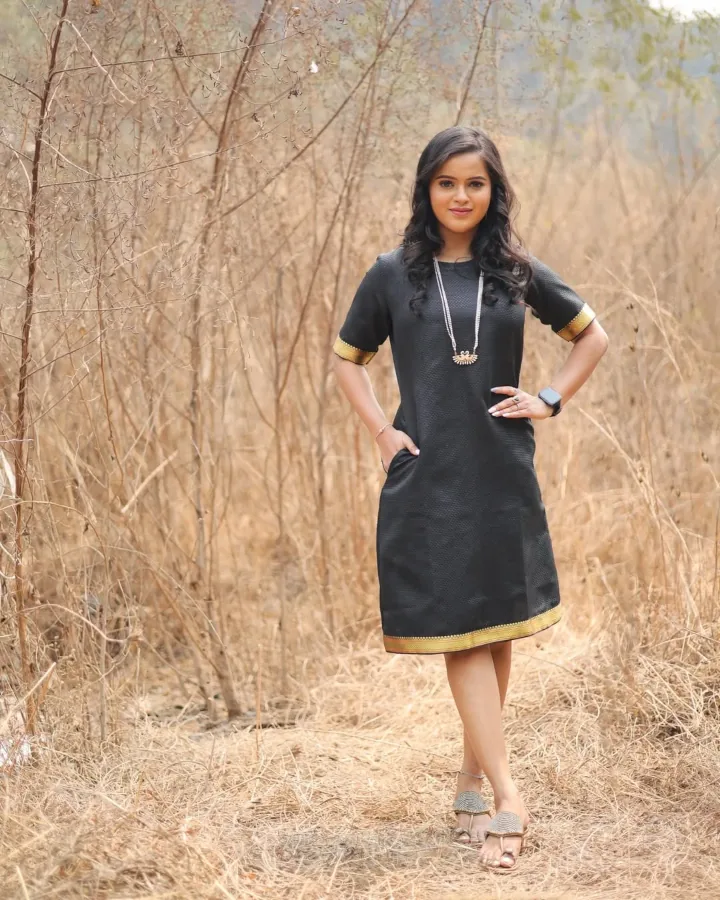 Chinmayee Salvi's Beautiful Legs