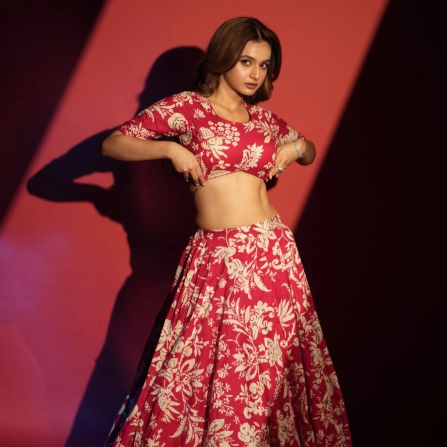 Nandini Dutta Navel