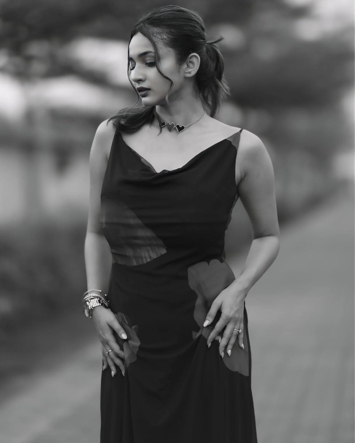 Nandini Dutta Web series
