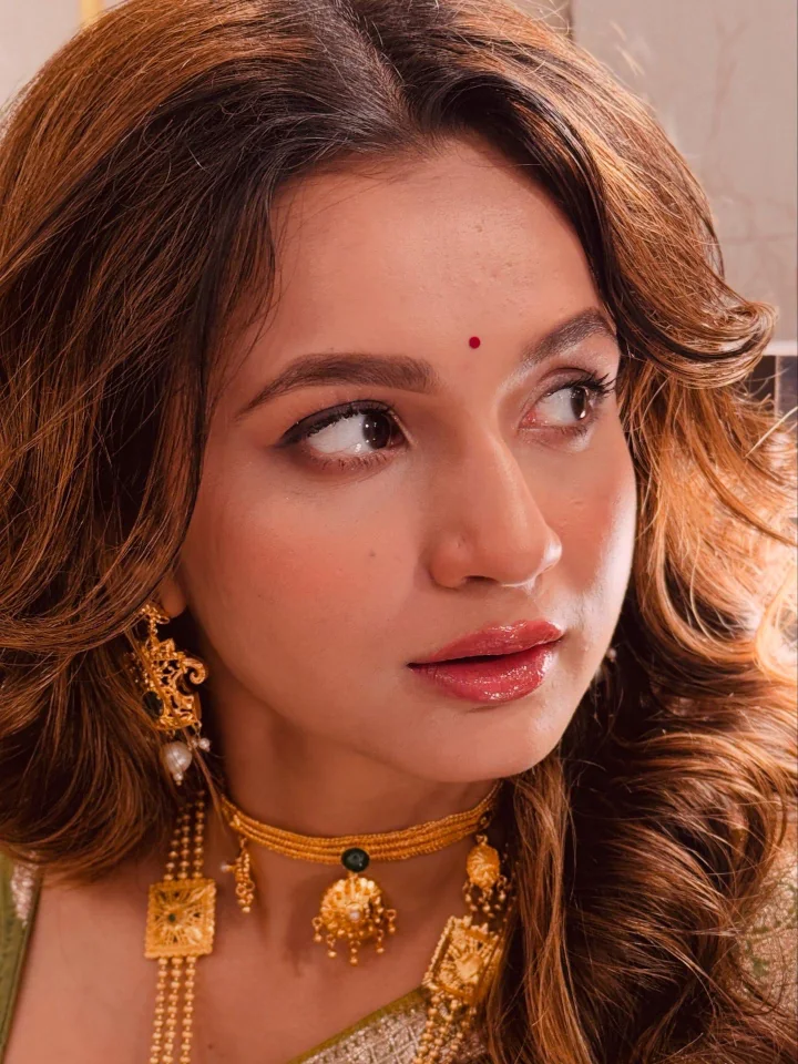 Nandini Dutta has featured in a Jewellery Advertisement