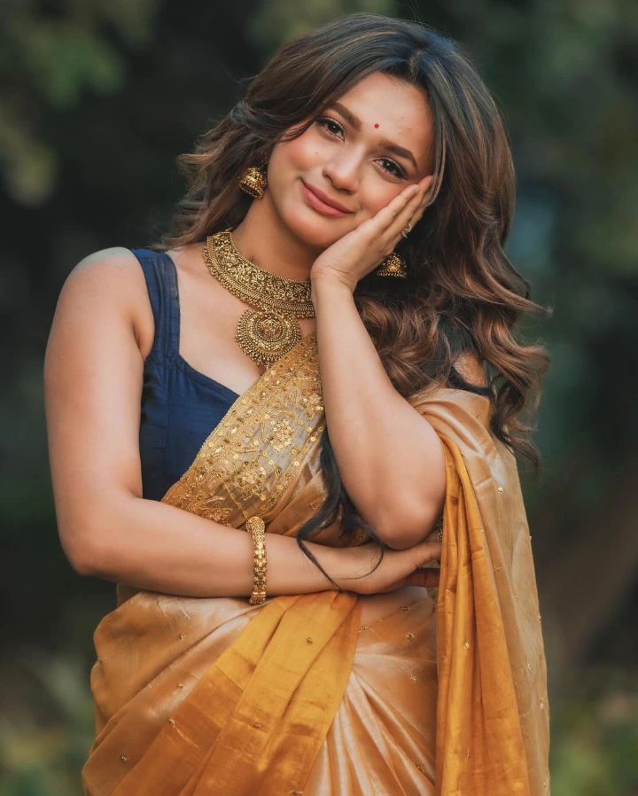 Nandini Dutta in Indian Traditional Saree