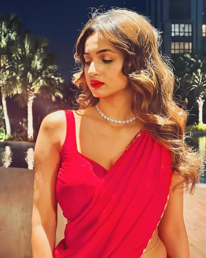 Nandini Dutta's Favourite Outfits are Saree, Indian & Western Outfits