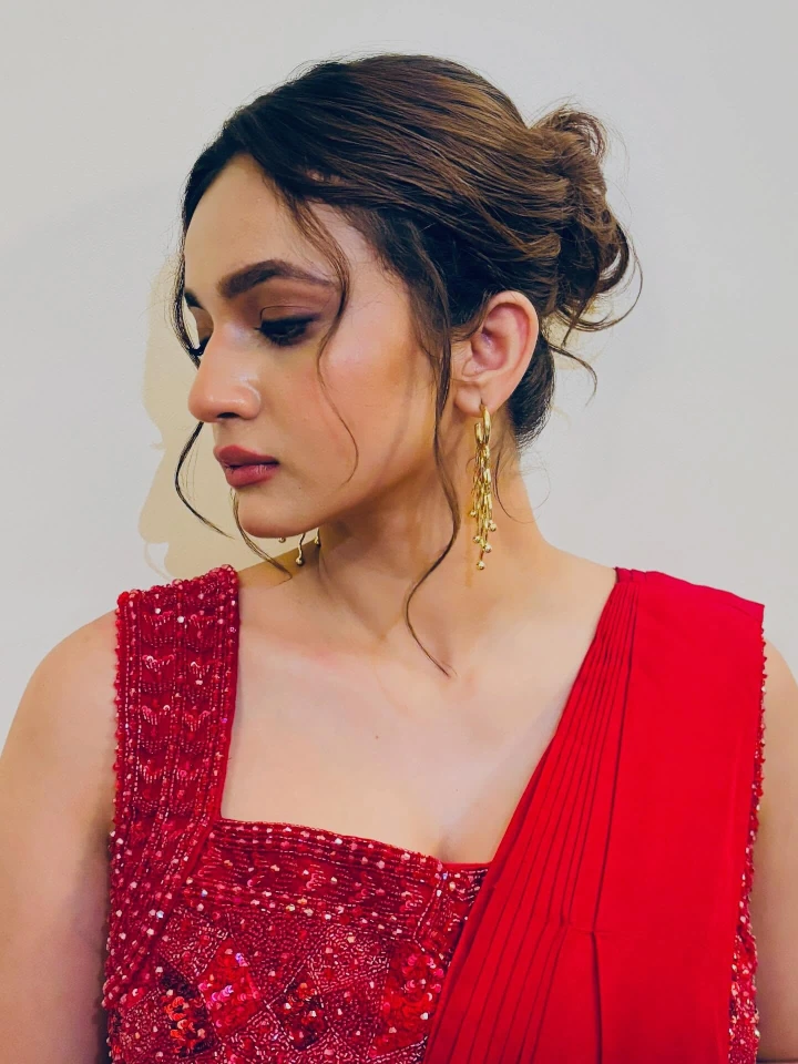 Nandini Dutta's Hottest Looks