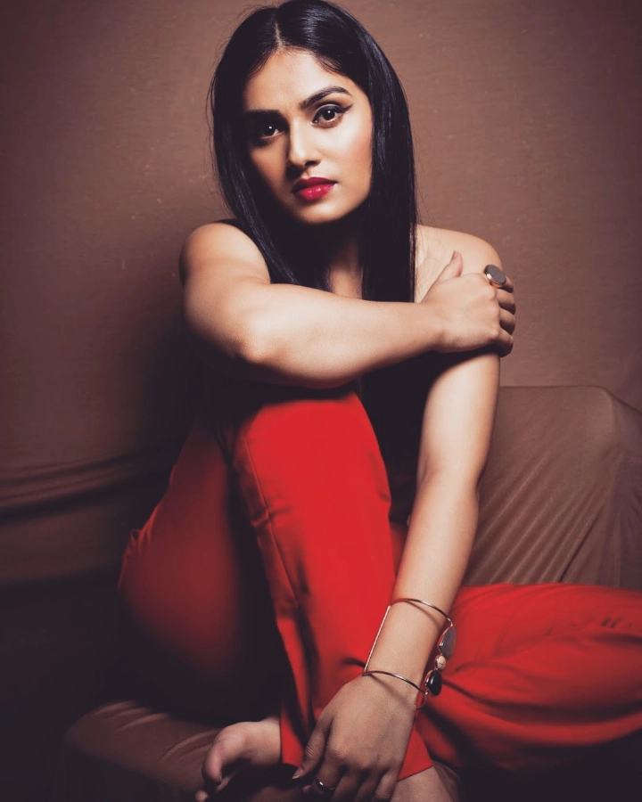 Pallavi Patil in 702 Dixit’s