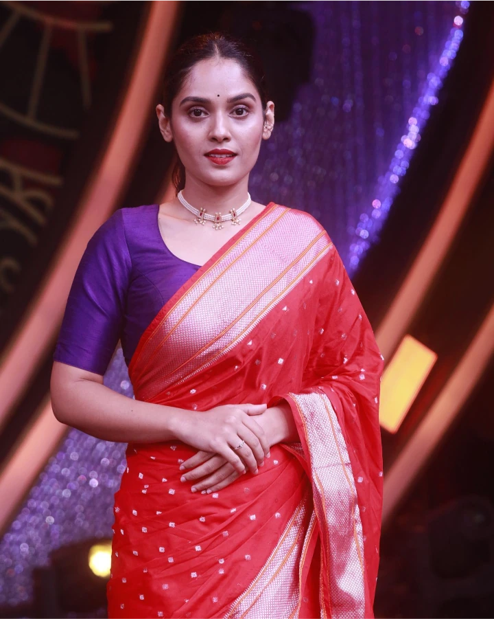 Pallavi Patil in Hot Saree Image