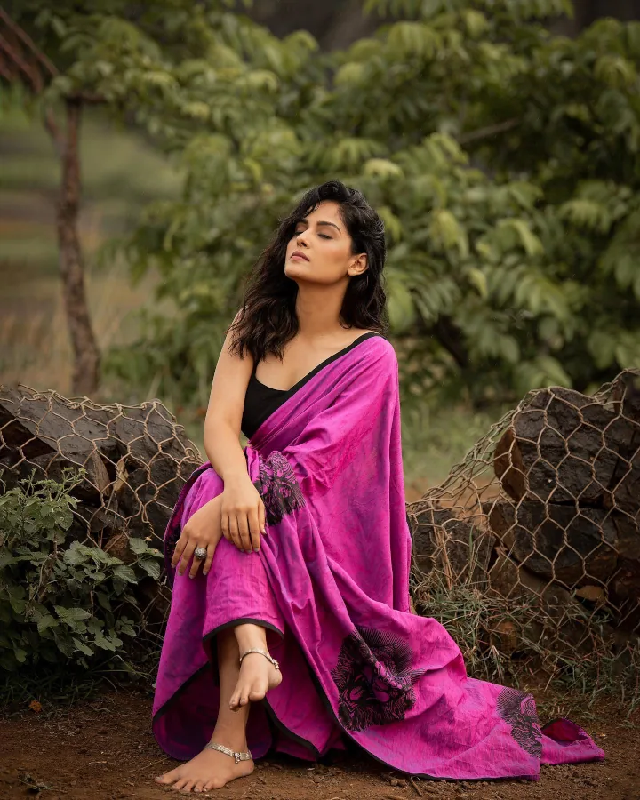 Pallavi Patil in an Extremely Lovely Marathi Look