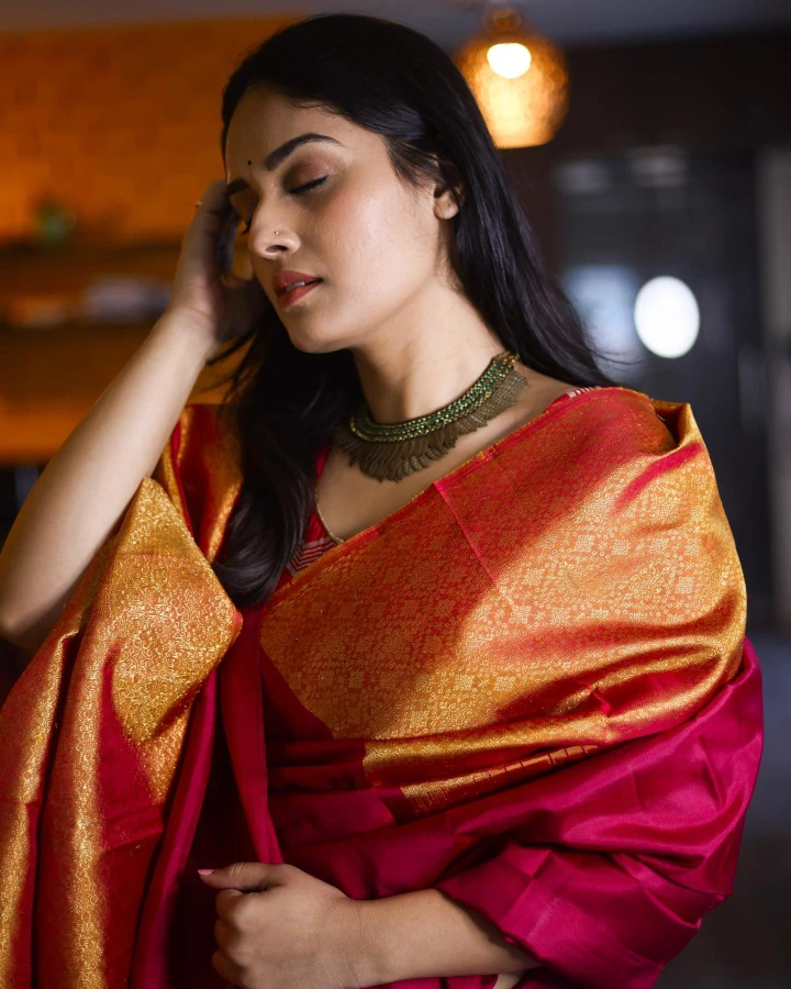 Pallavi Patil is also very fond of imitation jewellery and shoes