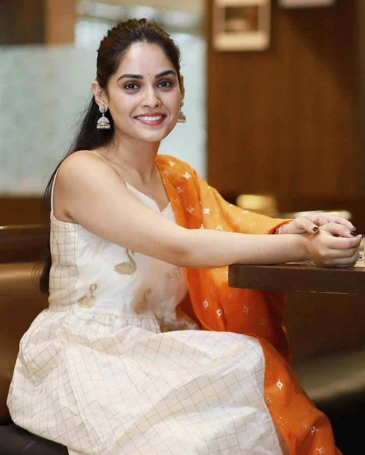 Pallavi Patil looking Cute in Salwar Kameez