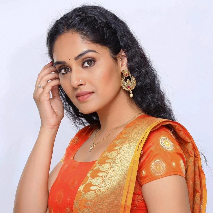 Pallavi Patil's Beautiful Eyes