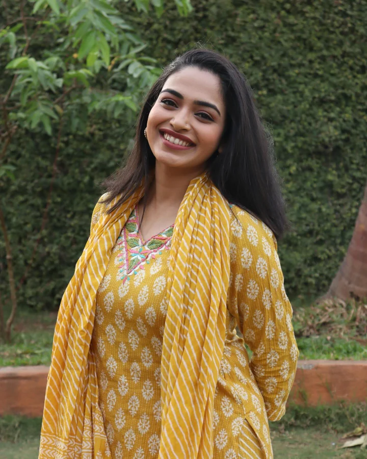 Pratiksha Shivankar looking Cute in Salwar Kameez