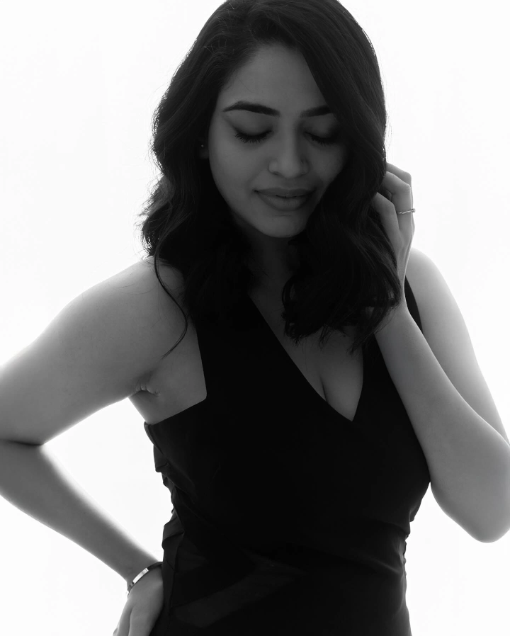 Pratiksha Shivankar's Gorgeous Cleavage