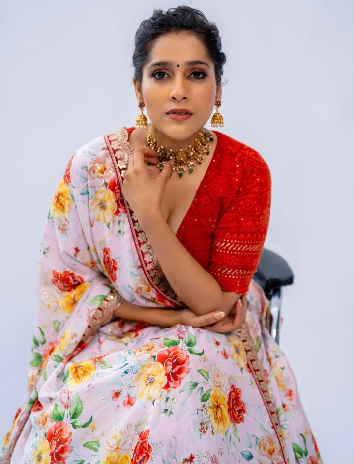 Rashmi Gautam in Jabardasth