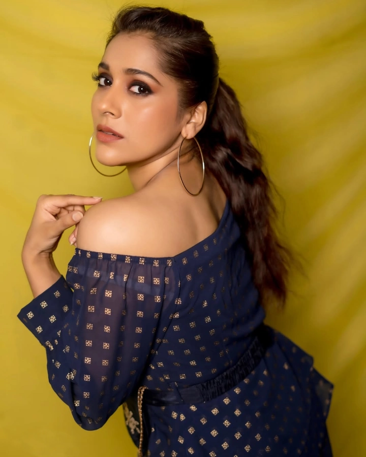 Rashmi Gautam's Absolute Cute Image
