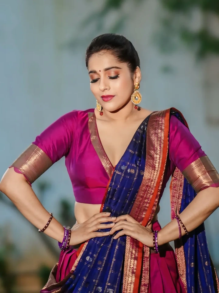 Rashmi Gautam's Gorgeous Figure