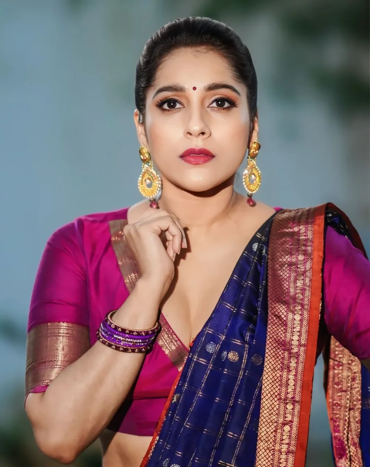 Rashmi Gautam's Hot Looks in Indian Attire