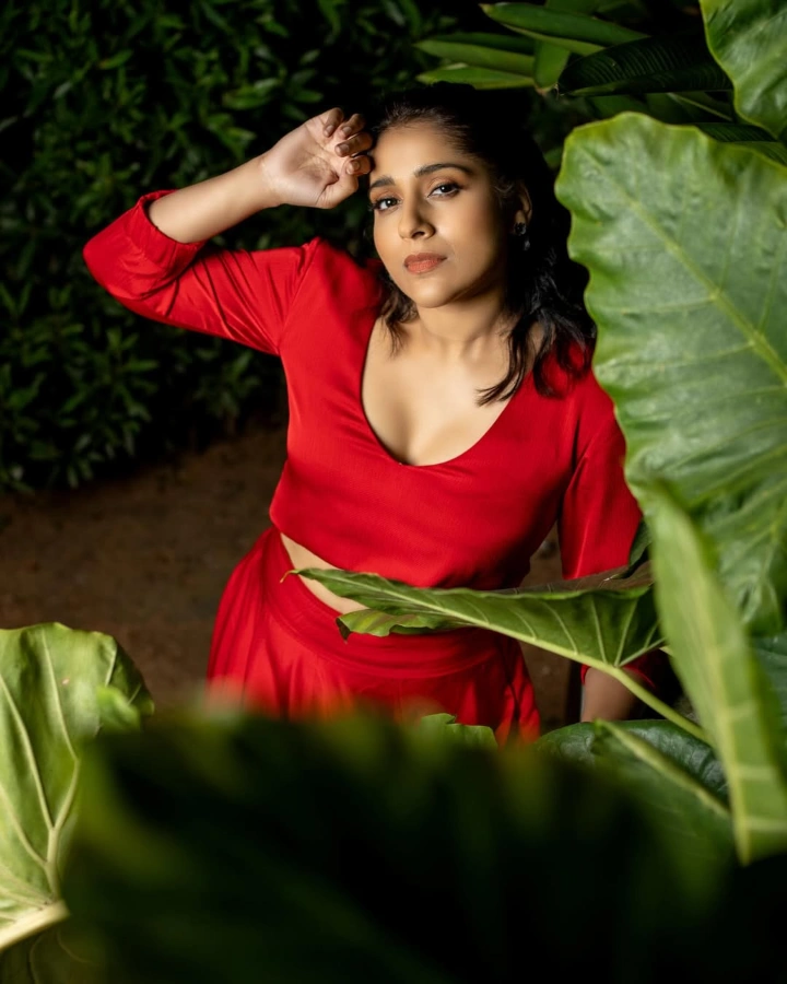 Rashmi Gautam's Red Dress Image