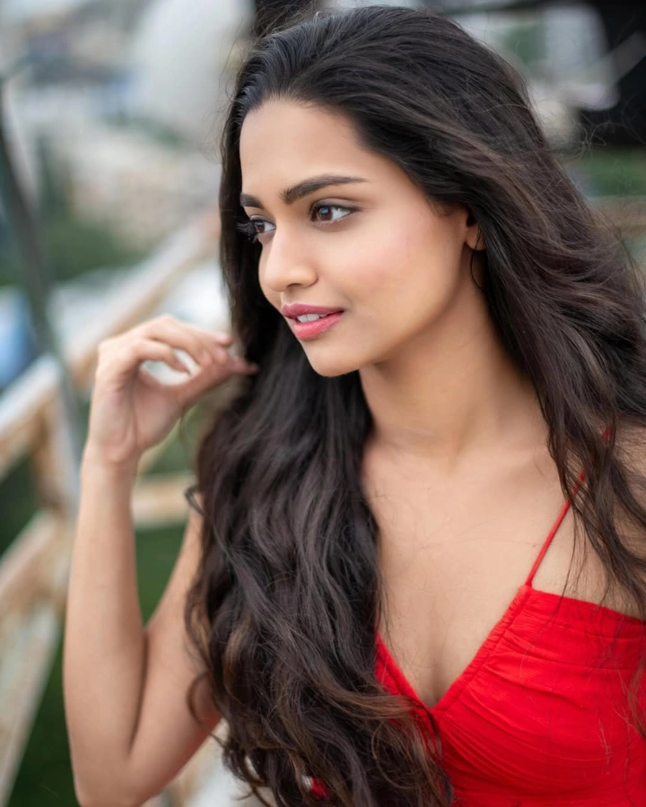 Vallari Viraj Hot