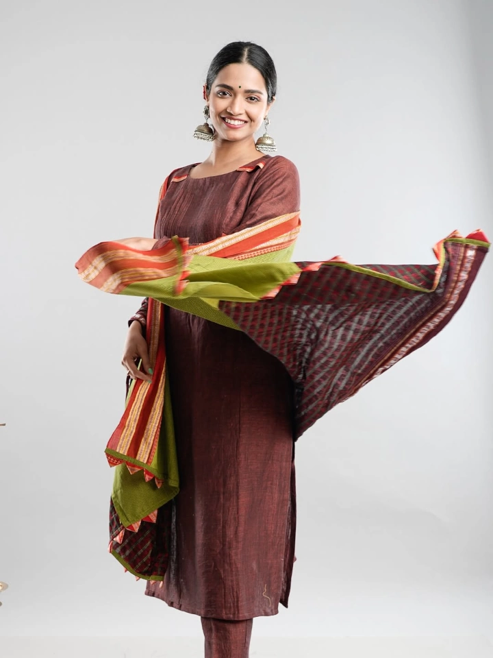 Vallari Viraj looking Cute in Salwar Kameez