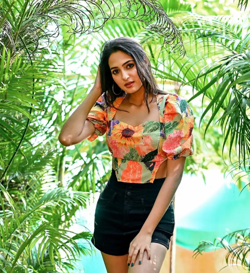 Vidula Chougule Facebook Images