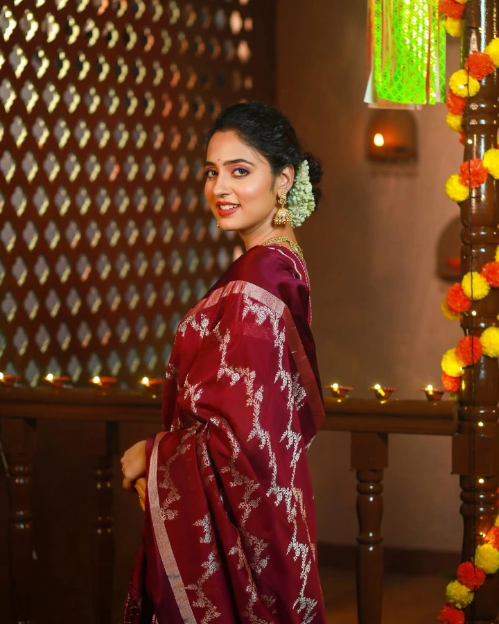 Vidula Chougule Looking Gorgeous as a Bride