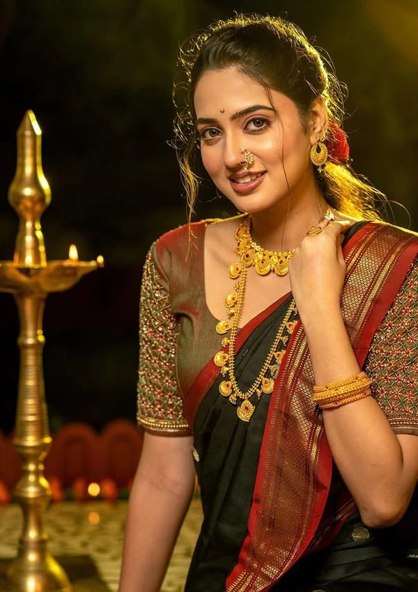 Vidula Chougule in various India Jewellery Advertisements