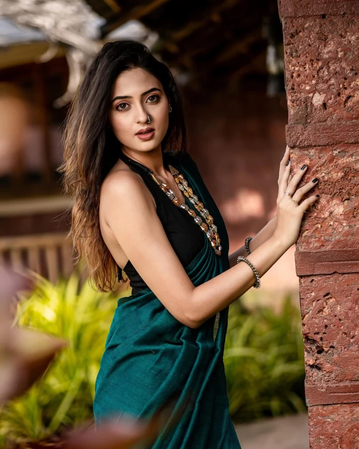 Vidula Chougule's Curvy Body