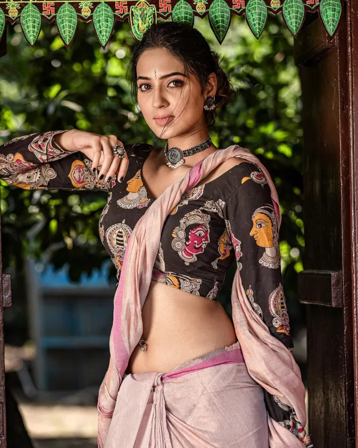 Vidula Chougule's Hottest Looks