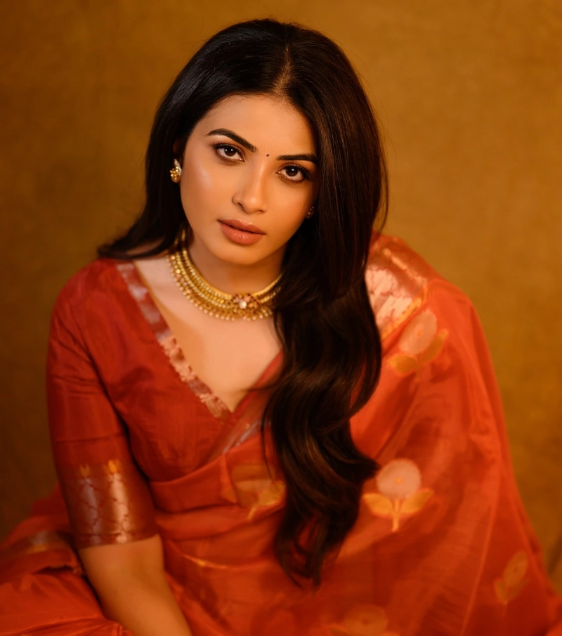 Kavya Shetty Hottest