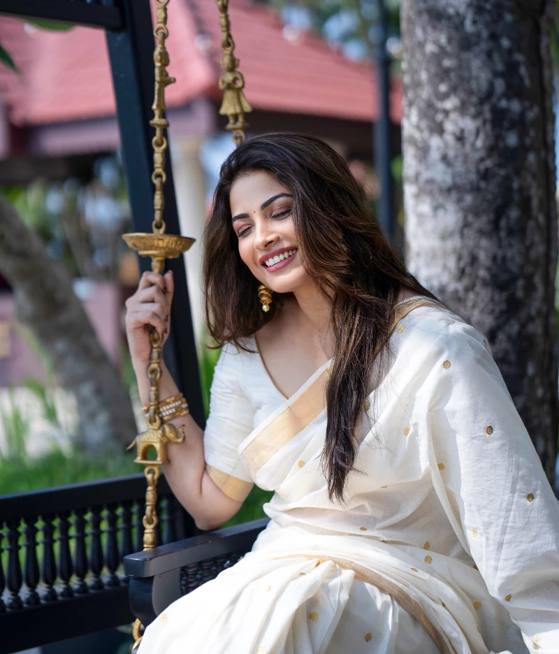 Kavya Shetty Looking Stunningly Gorgeous