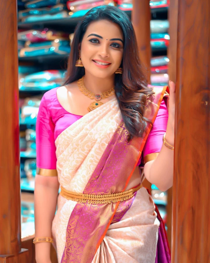 Kavya Shetty Model